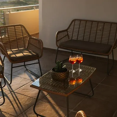 Sandshine Luxury * Kalamaki (Heraklion)